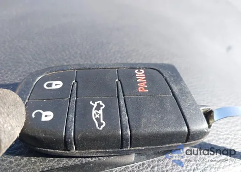 2015 Chrysler 200 Limited из США, поврежденный, VIN 1C3CCCAB1FN699323